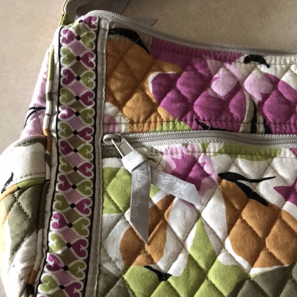 Vera Bradley On The Go EUC! Crossbody - Picture 9 of 9